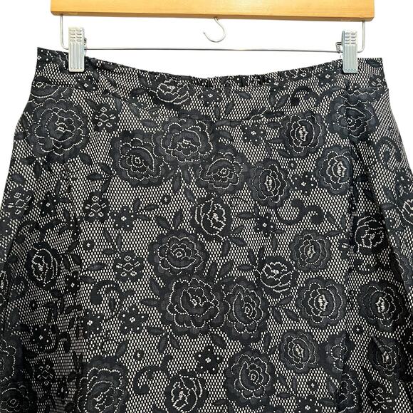 SILK Pull On Lace Printed Mini Skirt Sz L Black/Blue Boho Preppy Party Biz NEW - Picture 2 of 7